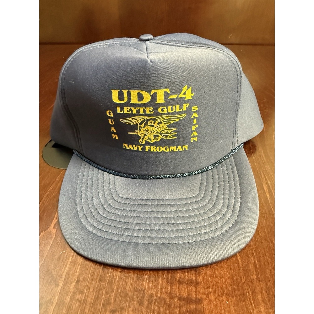 Vintage US Navy UDT-4 Frogman Cobra Caps Trucker Hat Snapback Leyte Gulf Guam
